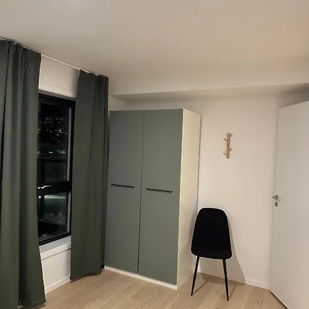 아파트 New With Seaview